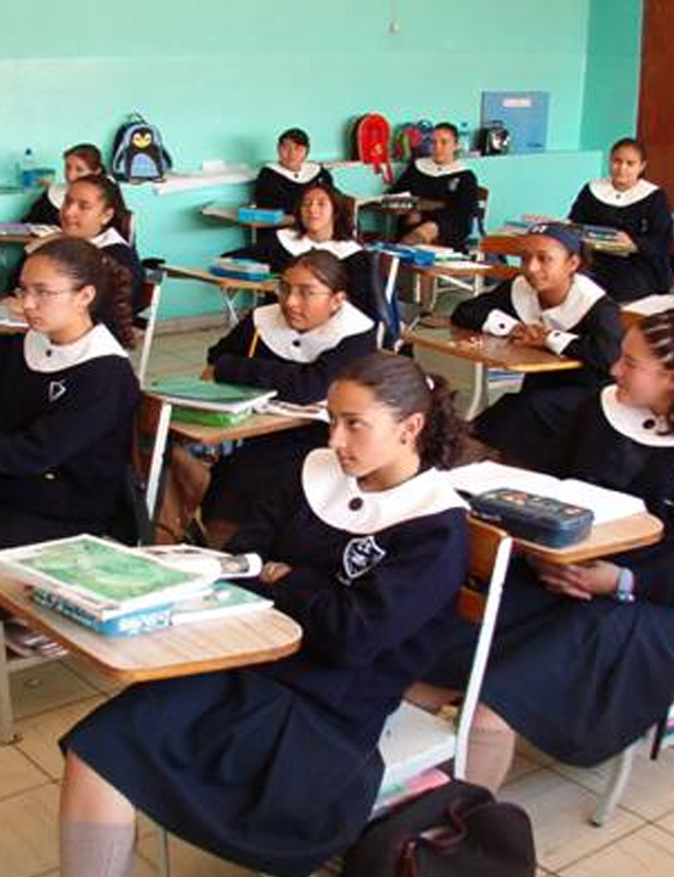 Escuelas privadas, estereotipos y faldas